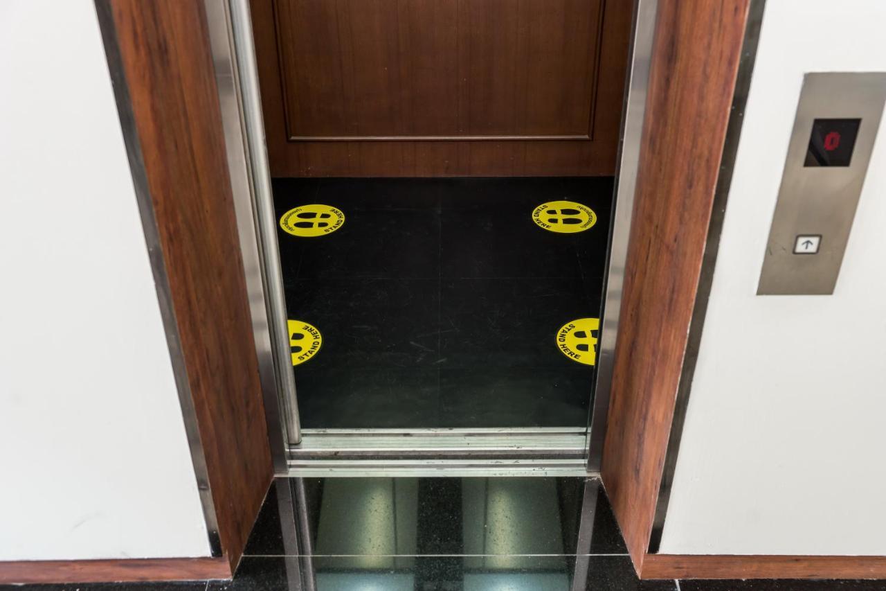 Hotel Amber Sukhumvit 85 Bangkok Kültér fotó