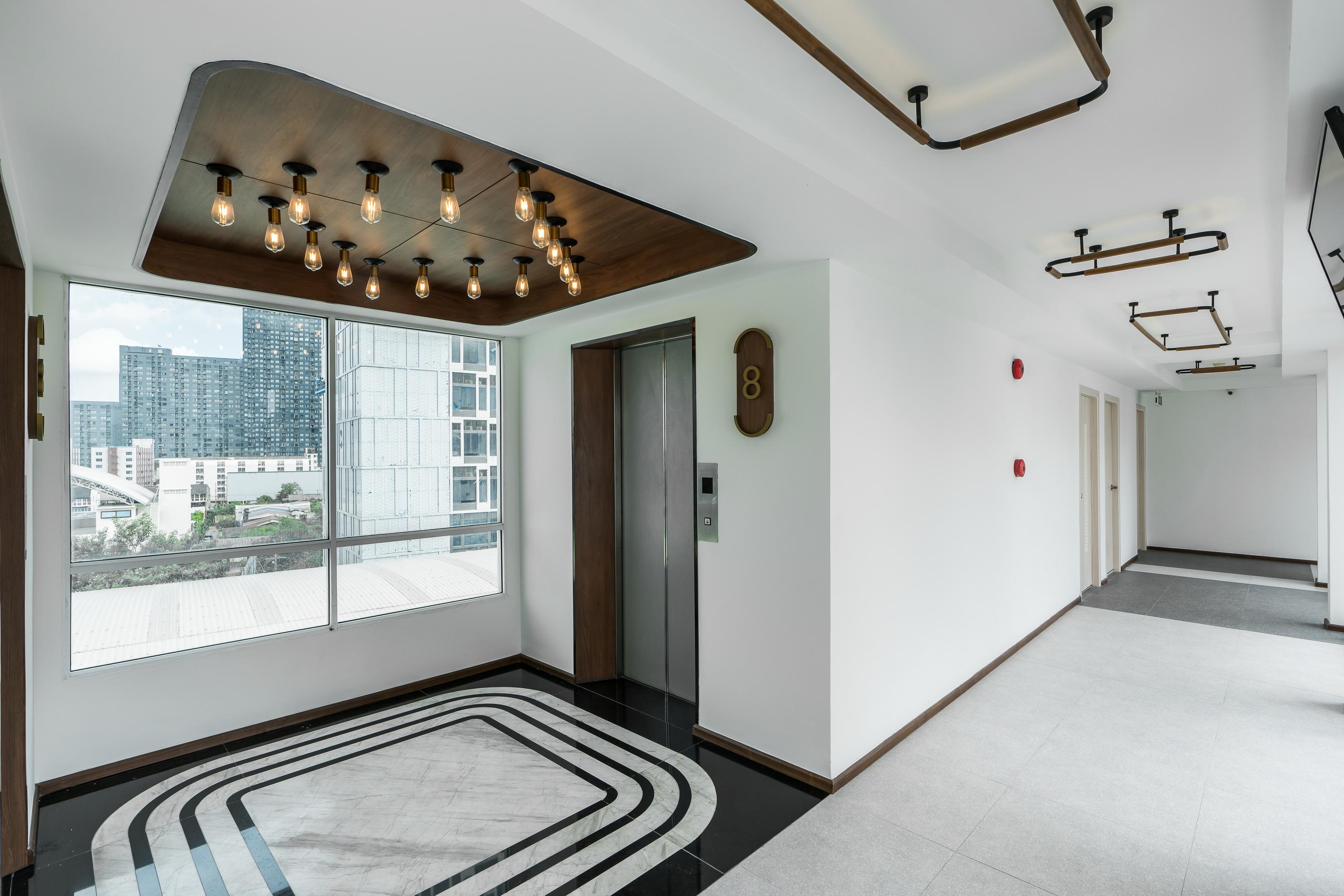 Hotel Amber Sukhumvit 85 Bangkok Kültér fotó